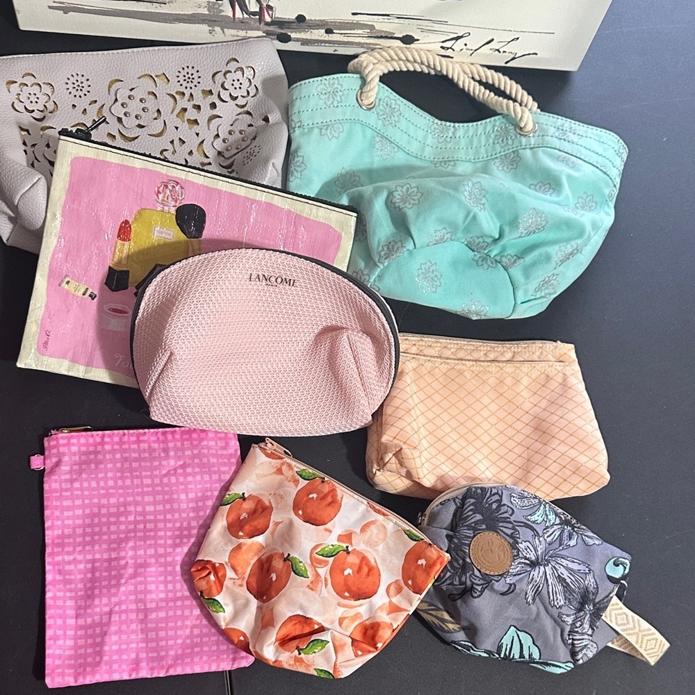 Makeup bag bundle multiple sizes 8 bags total